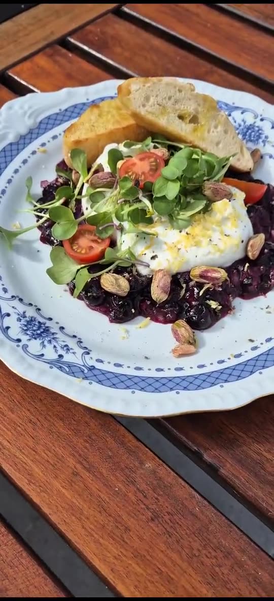 Burrata, Roasted Berries & Pistachio